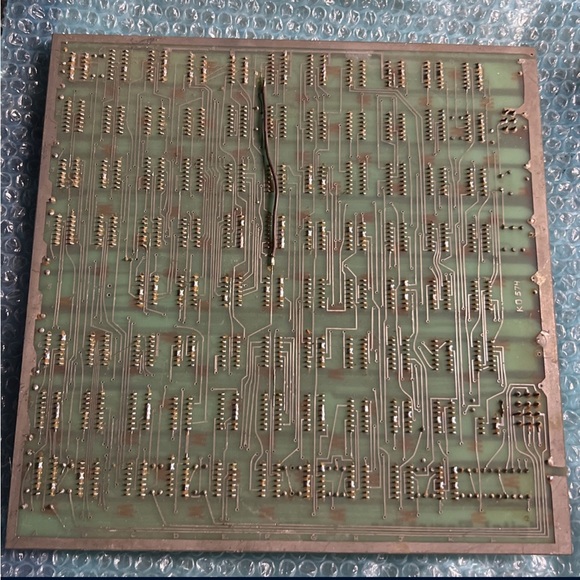 Digital Games Inc 574 Knockout ? Arcade Video Game PCB Motherboard B32 - Picture 4 of 4